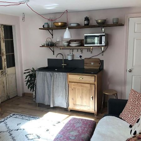 Beautiful, Well Positioned Flat In Clifton Wood Apartment Bristol Bagian luar foto