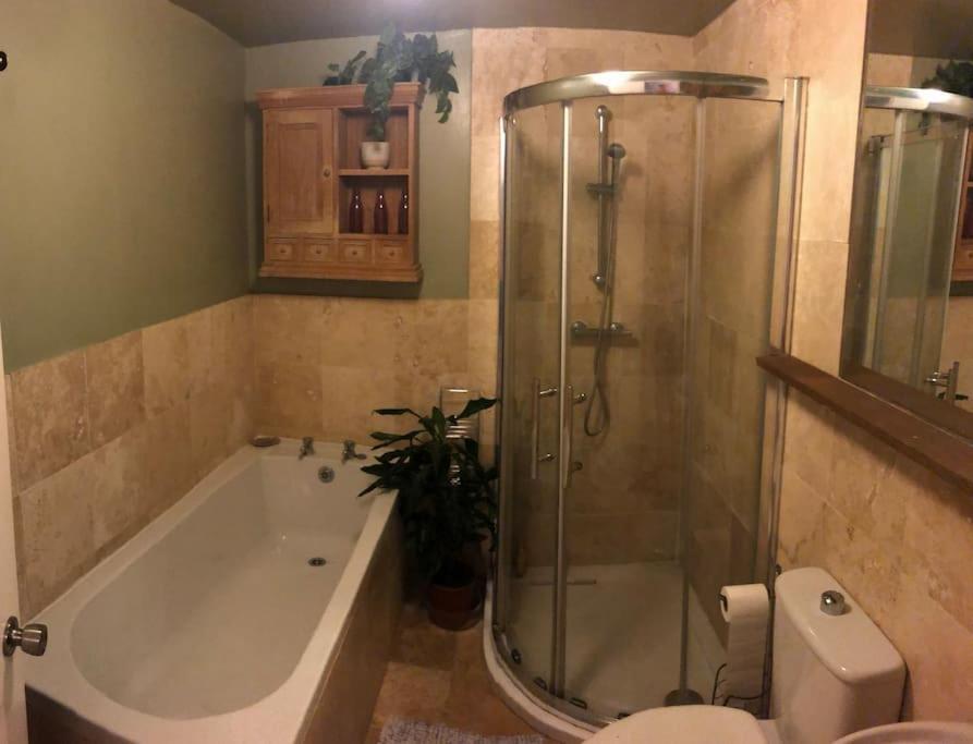 Beautiful, Well Positioned Flat In Clifton Wood Apartment Bristol Bagian luar foto